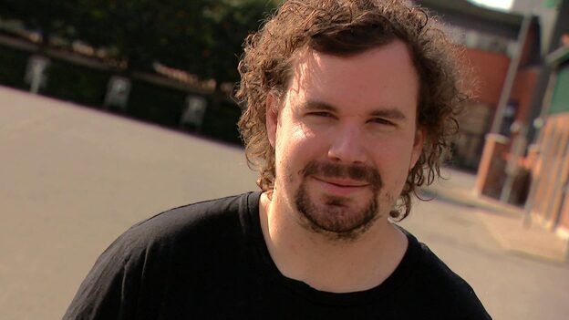 У HUNDEN такой взгляд, будто он всю жизнь замышлял авантюру с тренерским багом