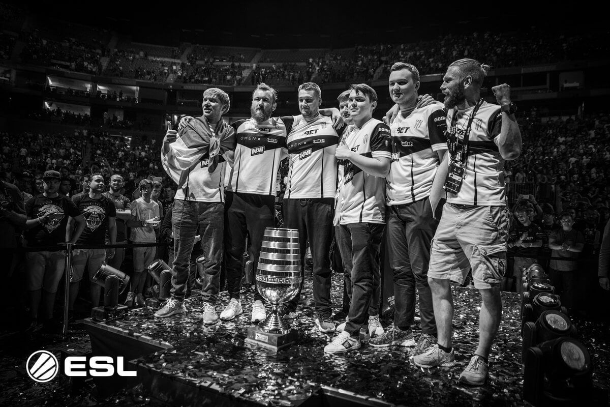 Edward, самая некрасивая форма в истории Natus Vincere, третий трофей в 2018-м. Плакать разрешается (фото - ESL).
