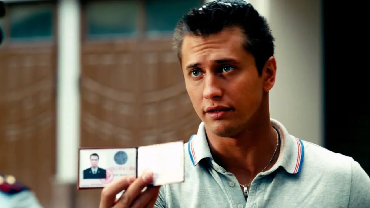 Кадр из сериала «Мажор»