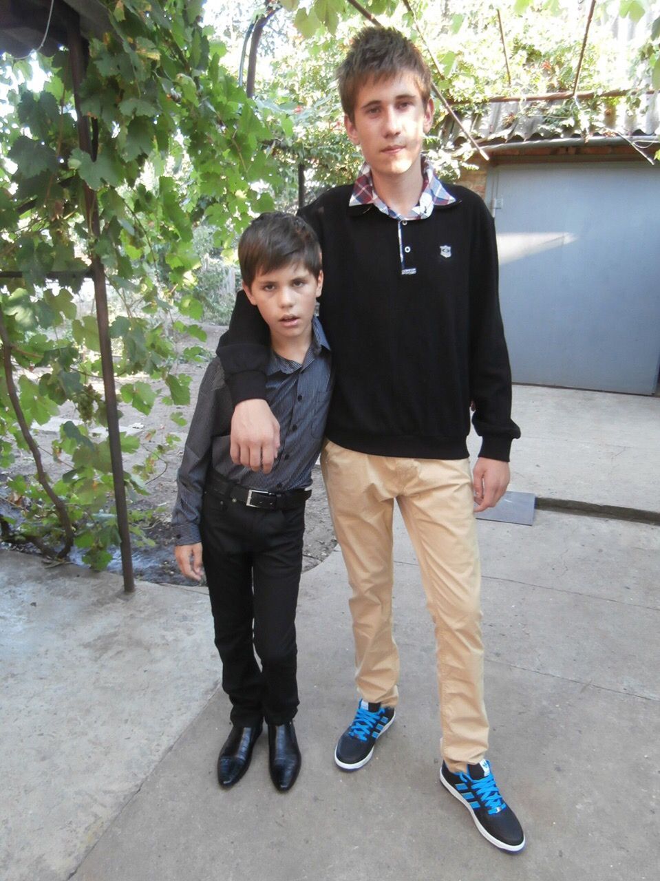 Валера и его брат Леонард