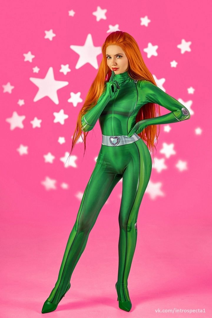 Косплей на Сэм из Totally Spies!. Косплеер: Introspecta.
Фотограф: Вячеслав Цуркан.