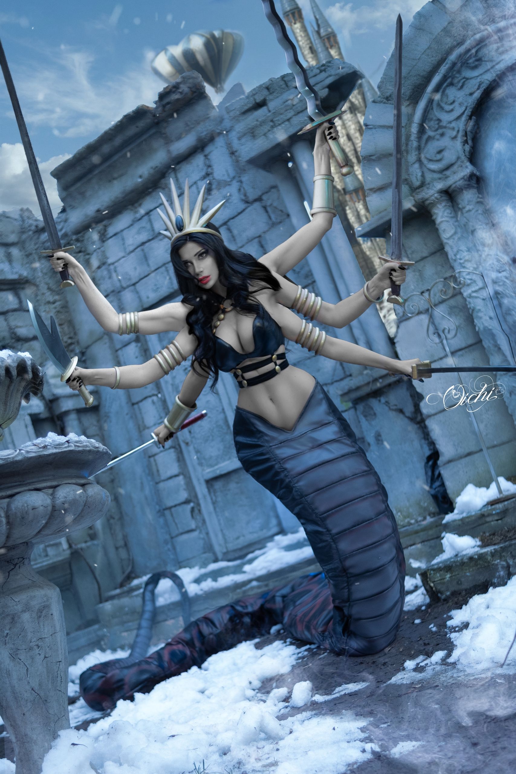 Косплей на Королеву наг из Heroes of Might and Magic III. Косплеер: OICHI. Источник: vk.com/club227533769