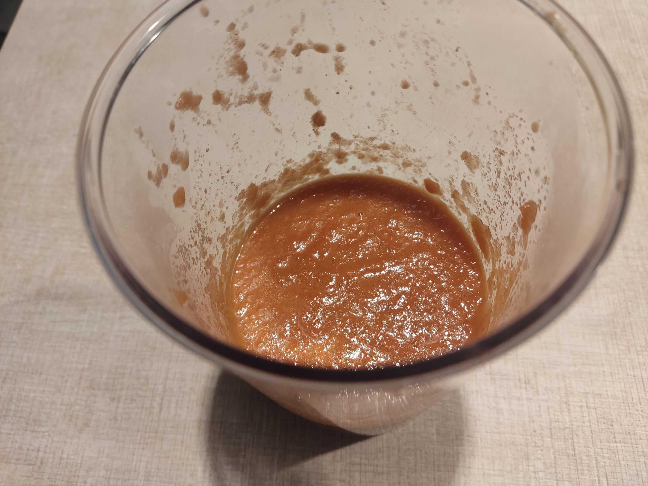 Пробиваем и даём загустеть — горячим останется более жидким.