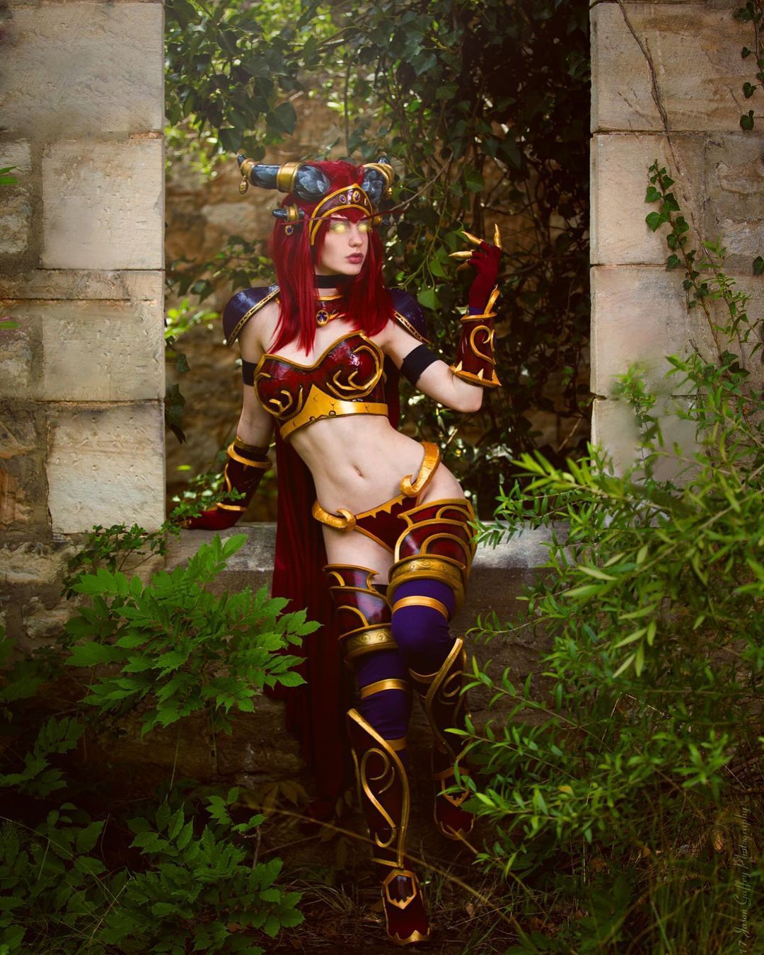 Косплей на Алекстразу из World of Warcraft. Косплеер: Elfvie Cosplay. Источник: instagram.com/elfvie