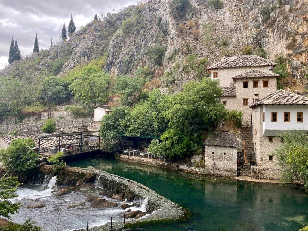 Снимок Blagaj Tekke от dcworkshop. Источник: reddit