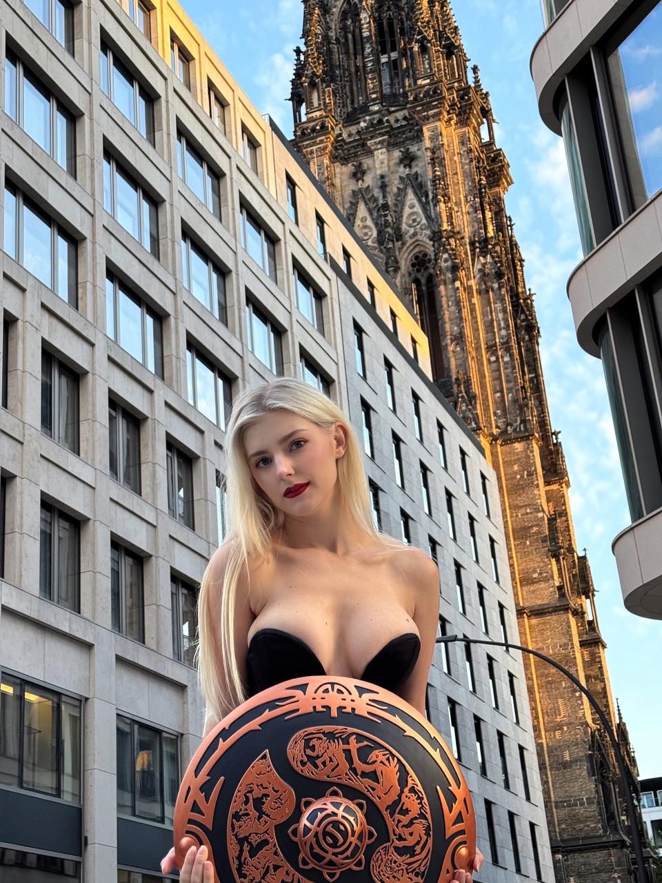 Фотосессия Eva Elfie. Источник: Telegram