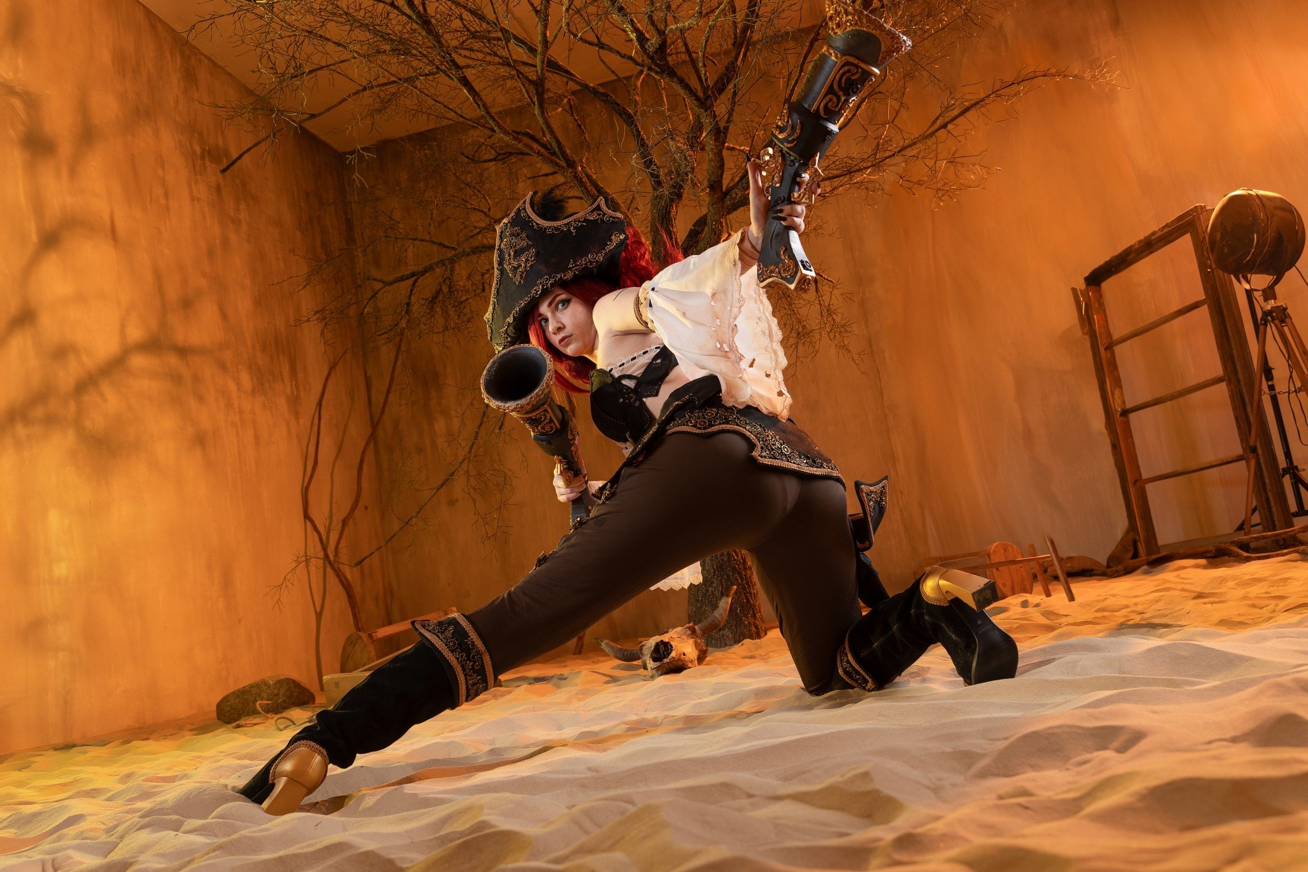 Косплей на Мисс Фортуну из League of Legends. Косплеер: Heartbreaker. Источник: vk.com/club203065480