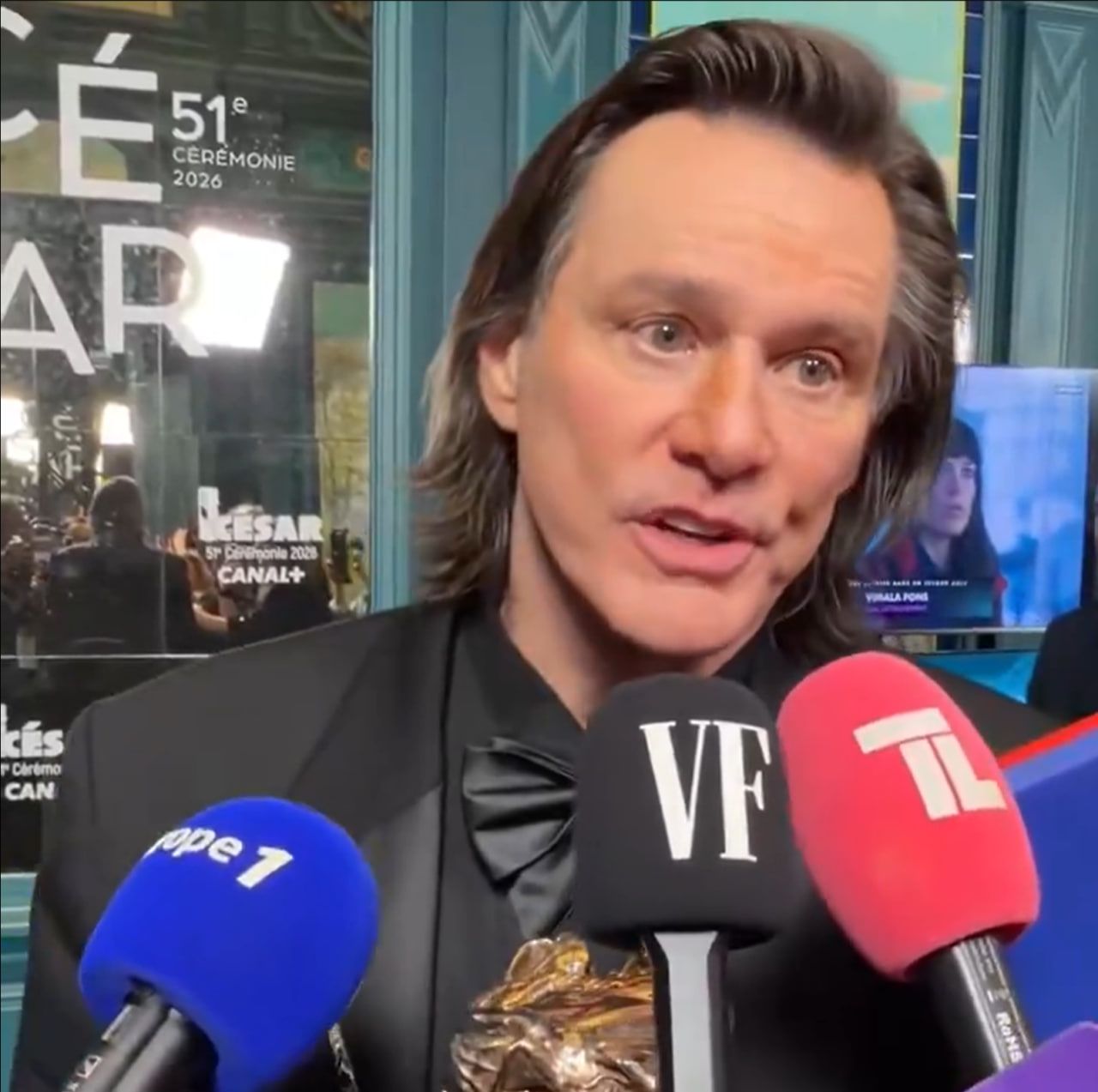 Кадры с пресс-конференции на премии «Сезар»