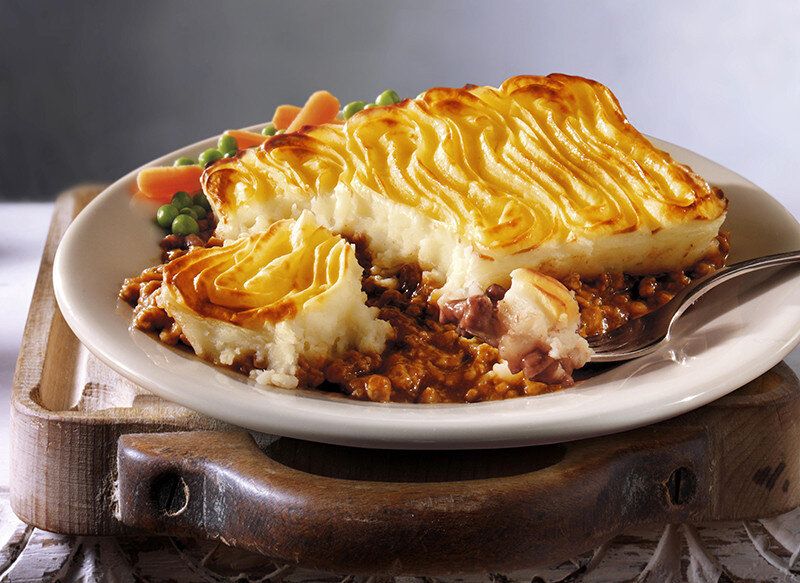 Пастуший пирог с поджаренной картофельной шапочкой