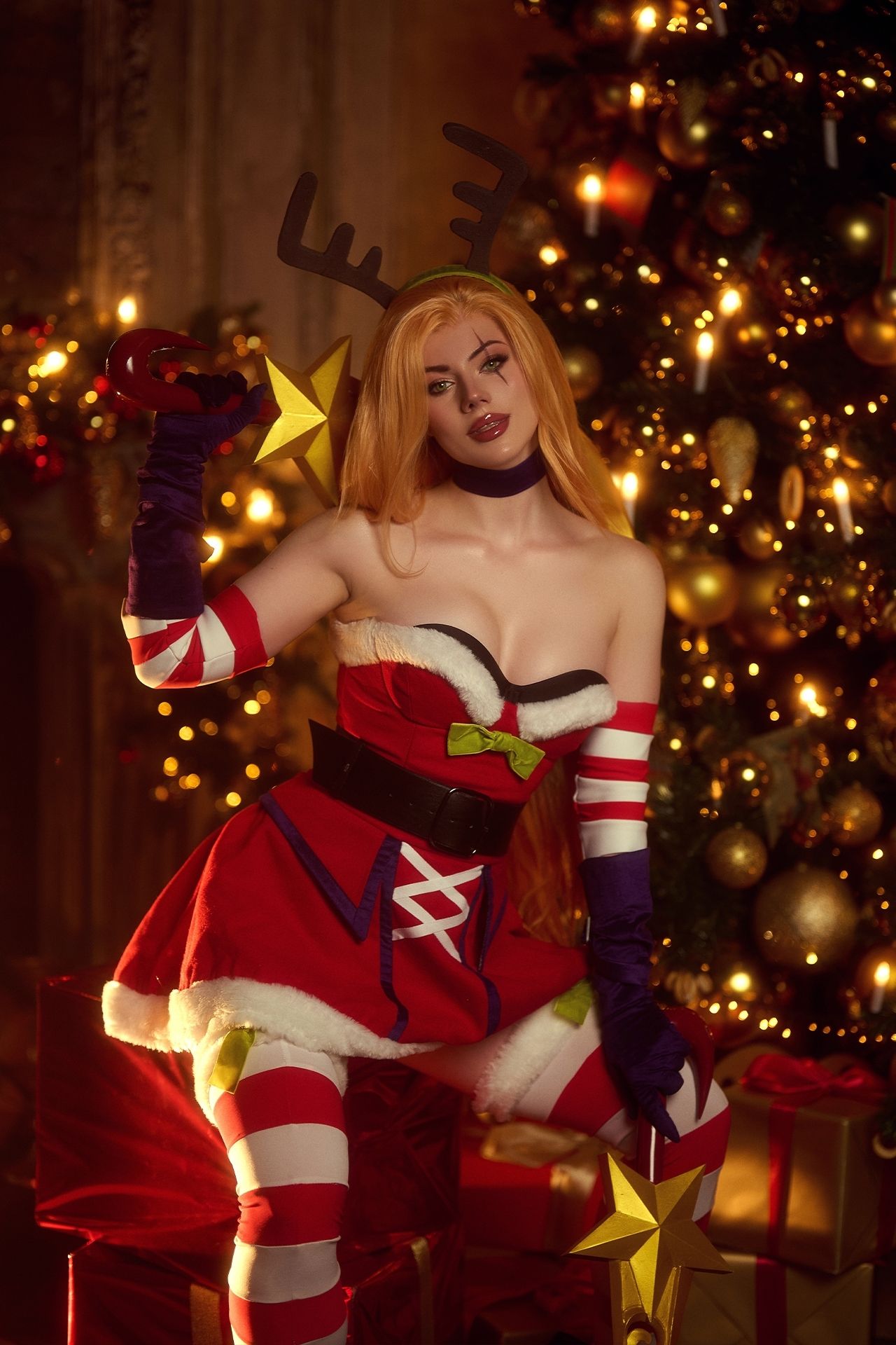 Катарина из League of Legends. Косплеер: KamikoZero. Источник: vk.com/kamikozerocosplay