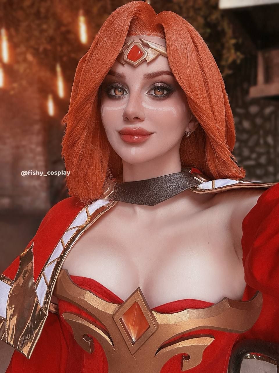Косплей на Lina из Dota 2. Косплеер: Дарья Fishy Кравец. Источник: vk.com/fishycosplay