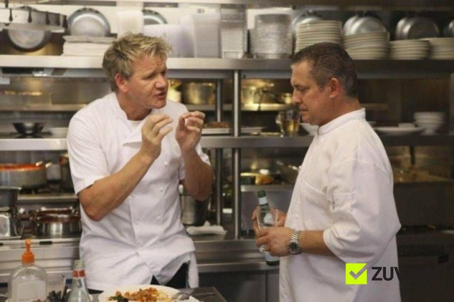 Кадр из шоу «Кошмары на кухне» 