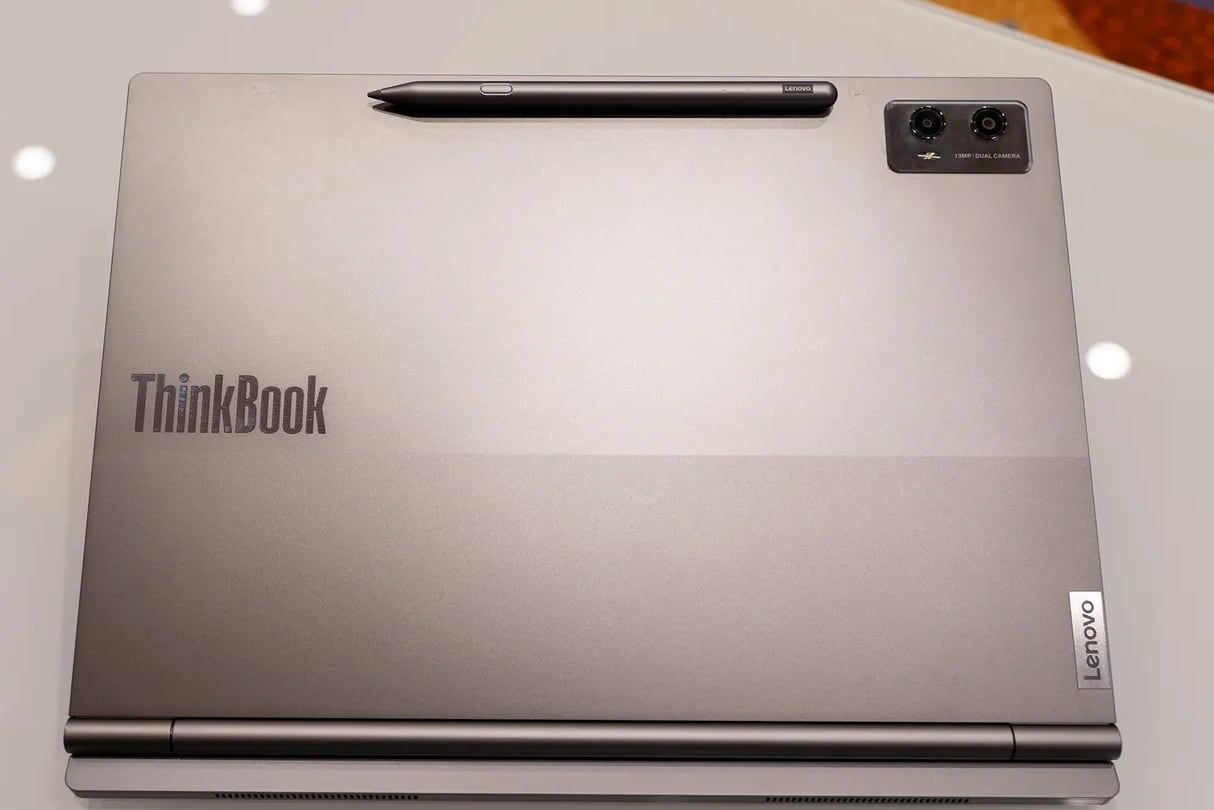 Lenovo ThinkBook Plus Gen 5 Hybrid | Фото: The Verge