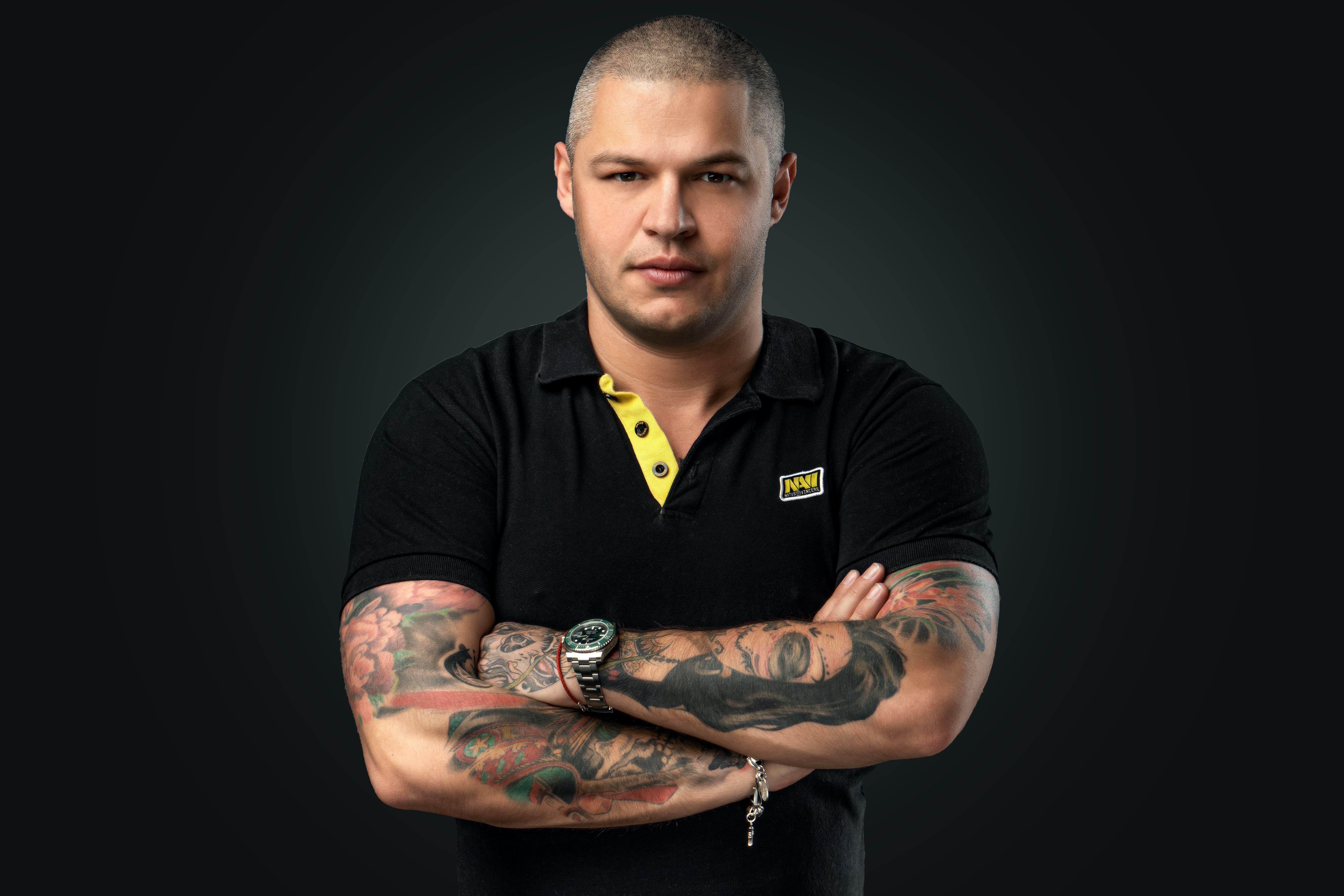 Алексей Костылев в поло NAVI