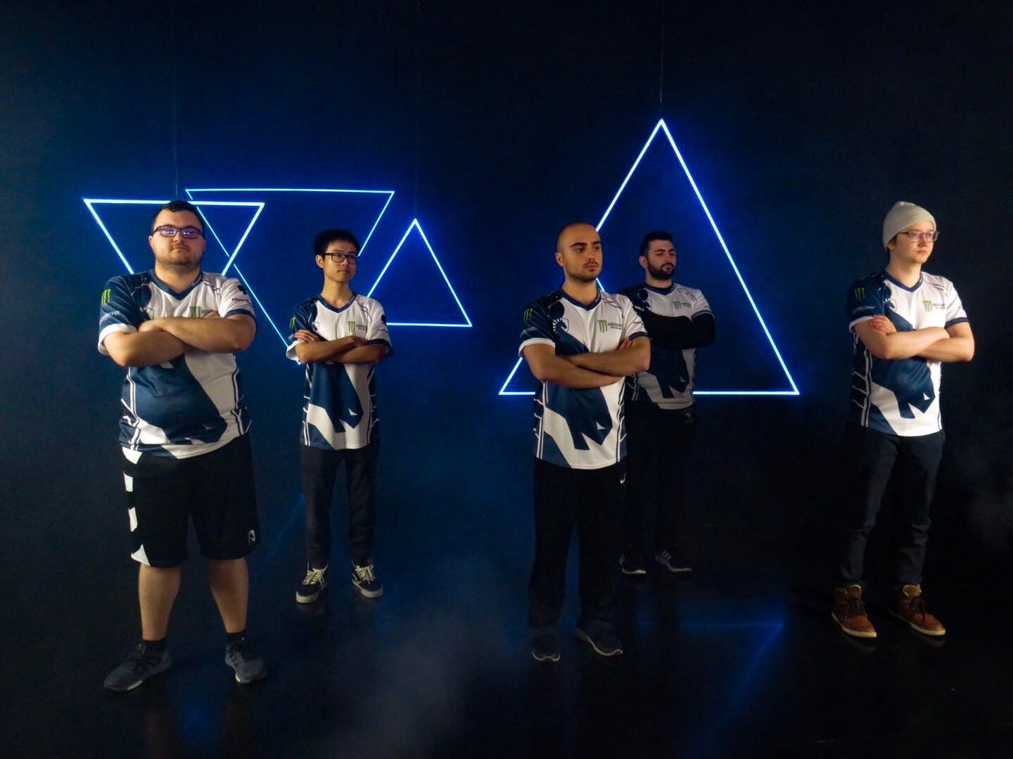 «У VP такие сильные драфты, что против них ничего нельзя сделать». MinD_ContRoL о проблемах Team Liquid и преимуществах Virtus.pro