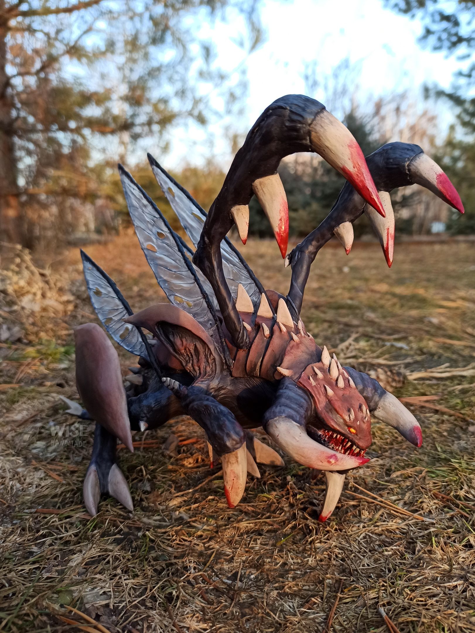 Зерглинг из StarCraft. Автор: Виктория Прозорова. Источник: vk.com/lovewise