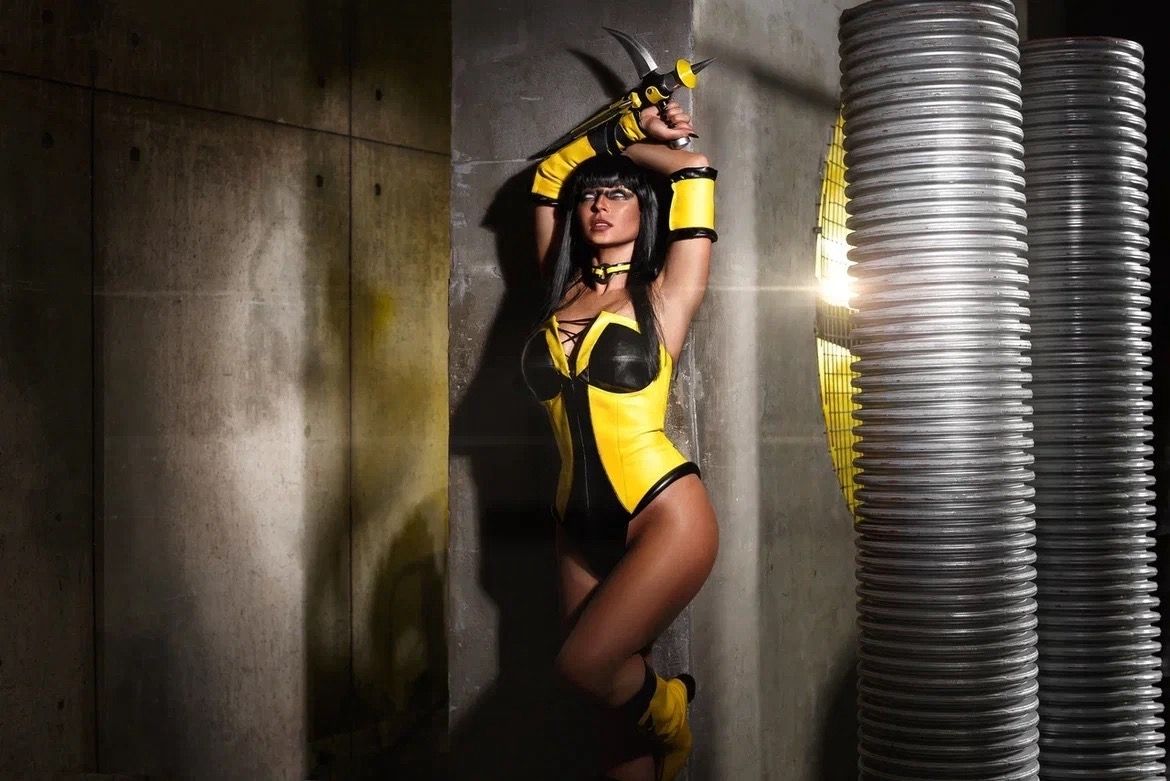 Косплей на Таню из Mortal Kombat. Косплеер: Анна Шаховская. Фотограф: VESANIA. Источник: vk.com/club210125813 