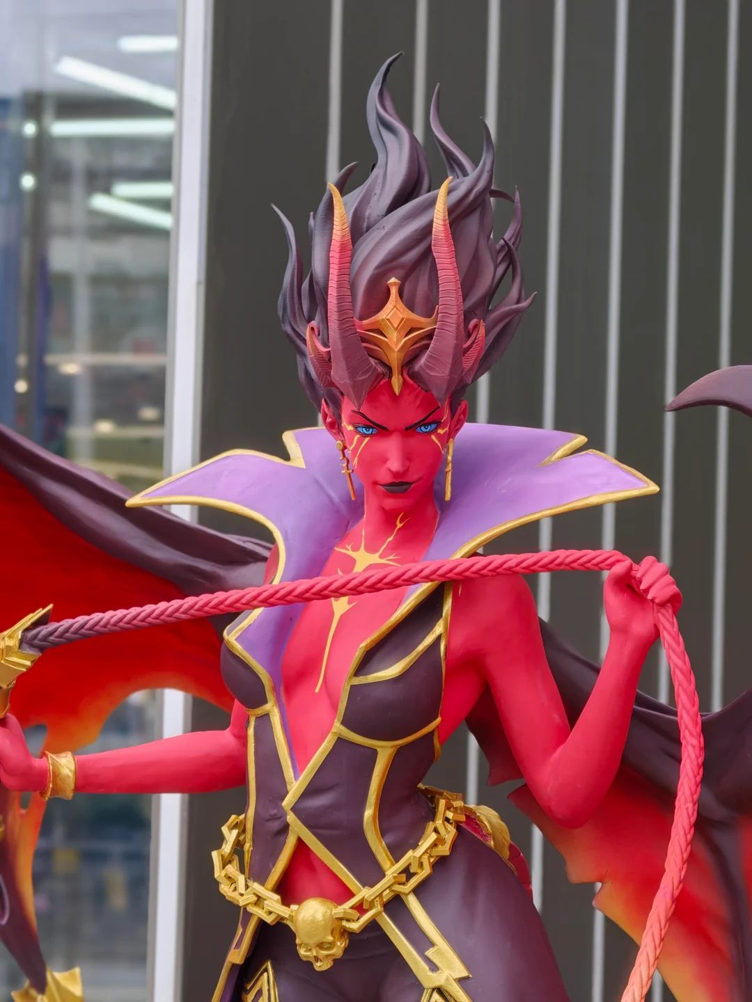 Статуя Queen of Pain в Китае | Источник: reddit.com