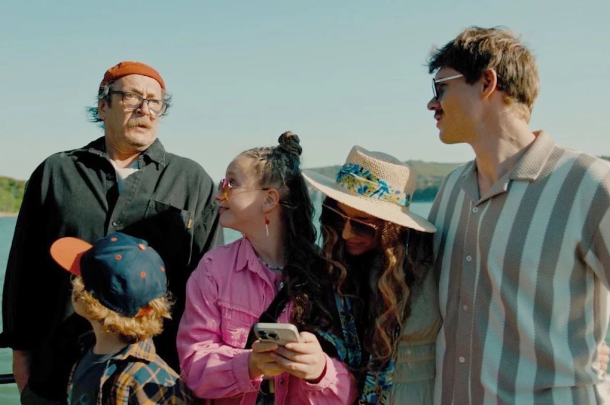 Семья Семеновых. Кадр из фильма «Ждун»