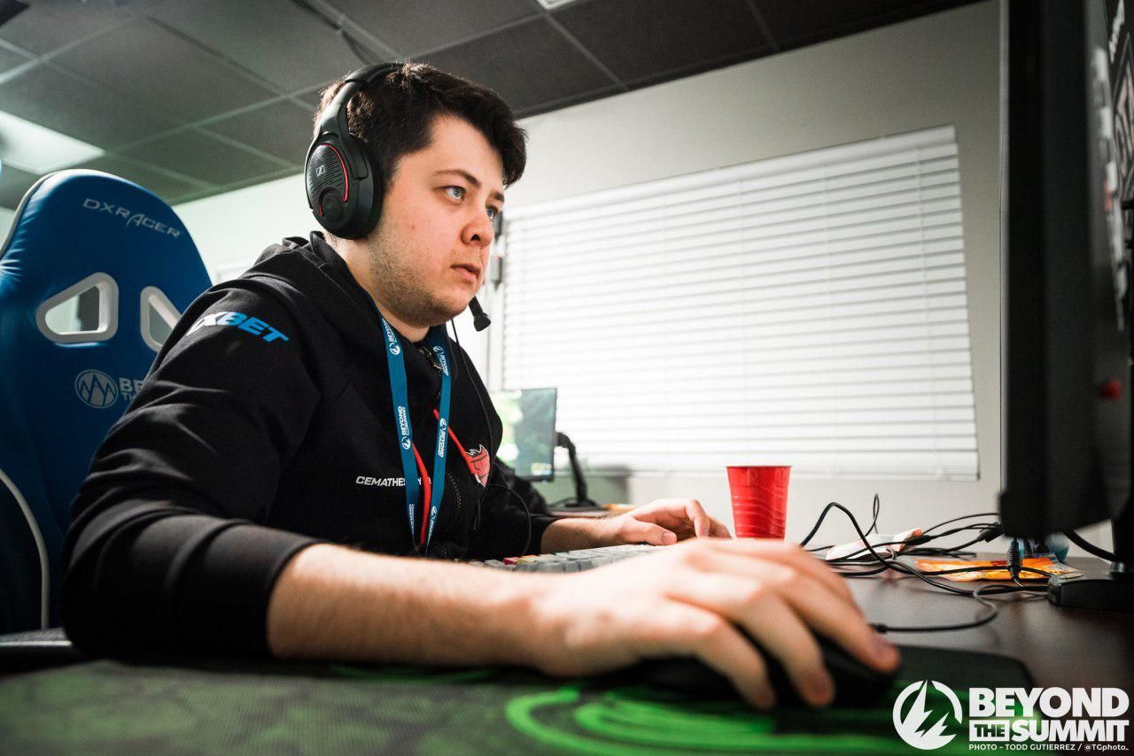 Семен CeMaTheSlayeR Кривуля
Источник: Beyond the Summit