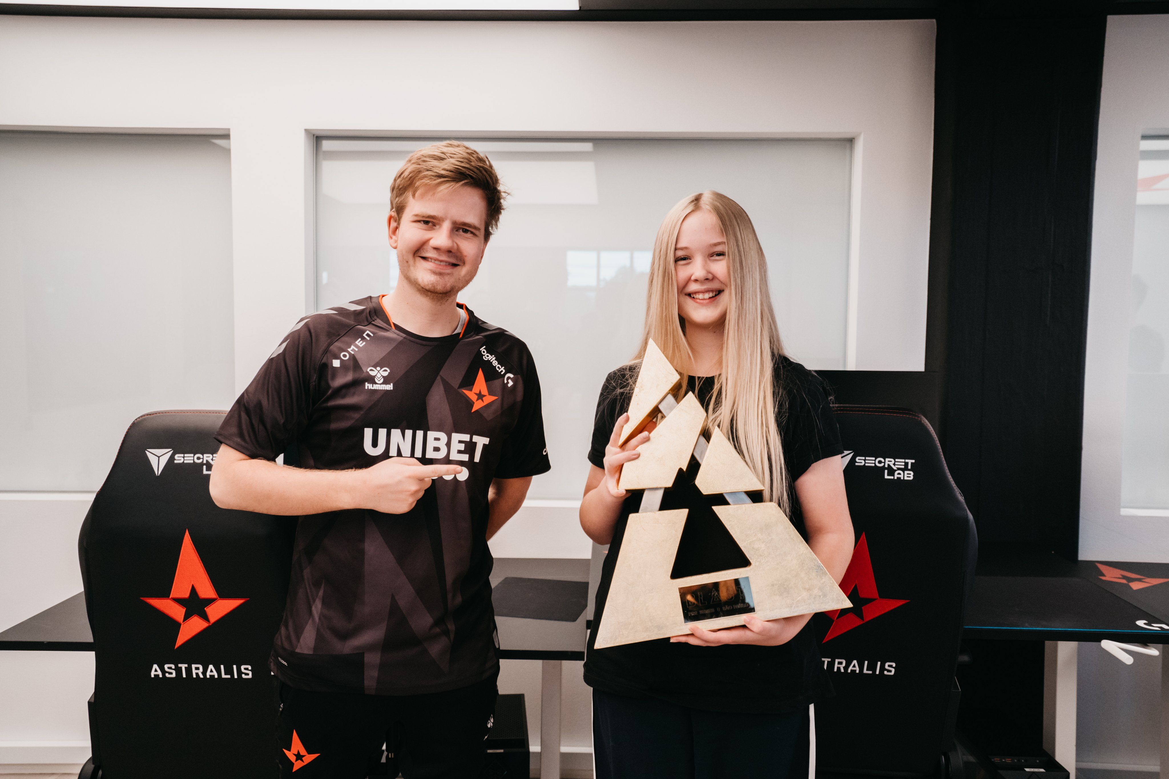 Изабелла и dupreeh в офисе Astralis.
Источник: Astralis