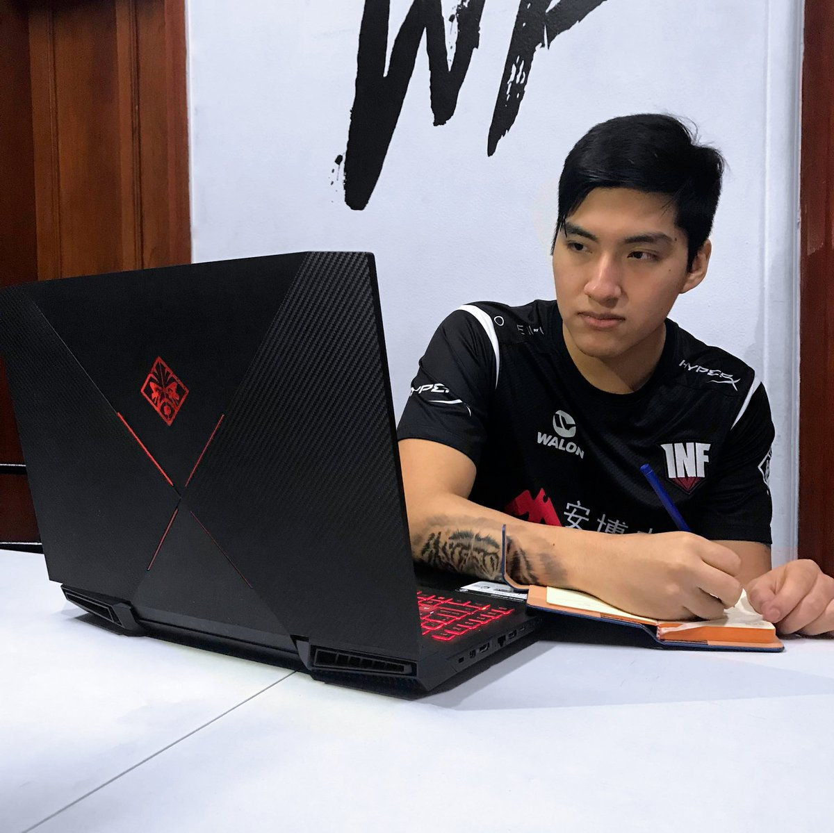 Стивен StingeR Варгас | Фото: твиттер Infamous