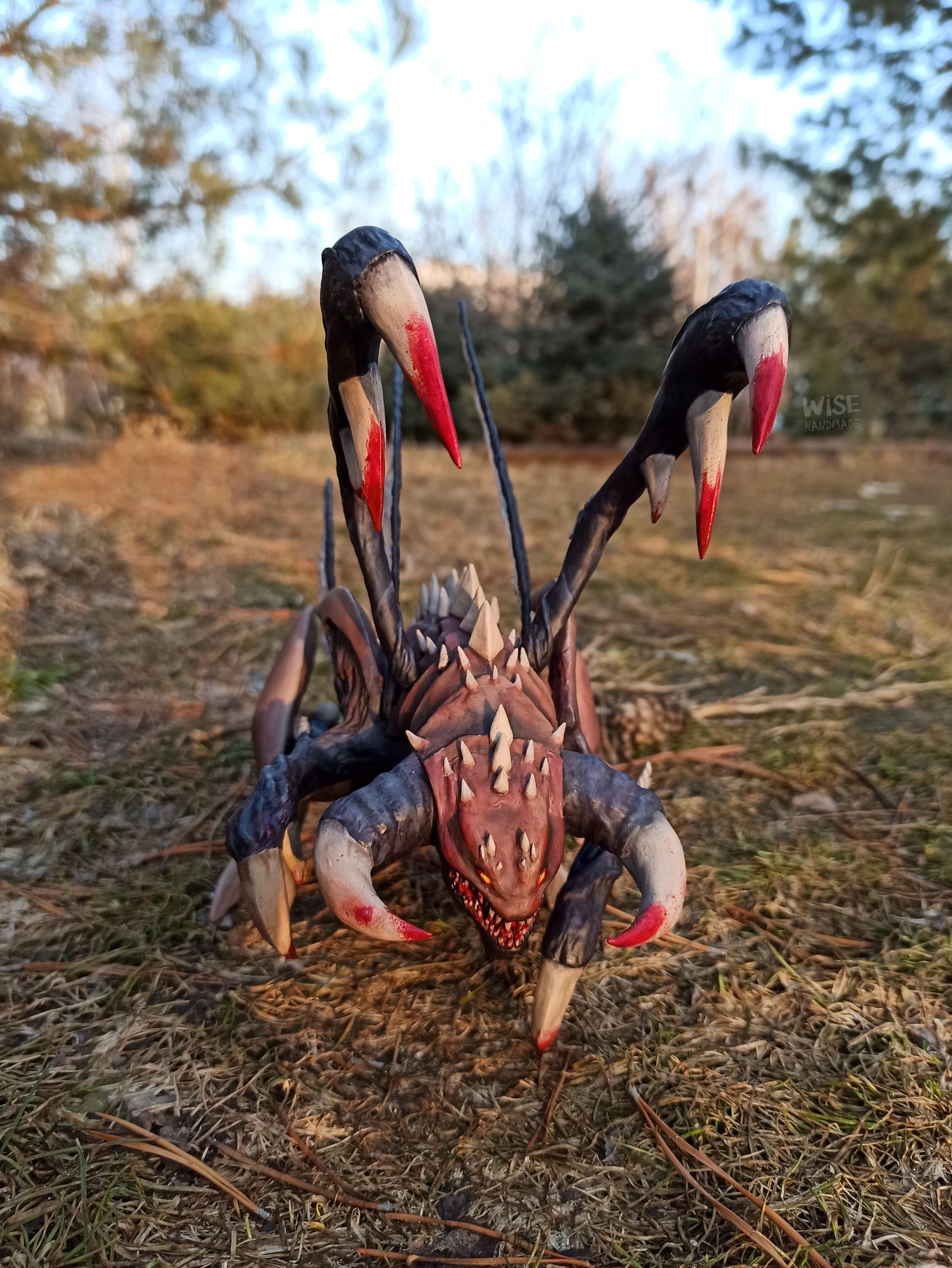 Зерглинг из StarCraft. Автор: Виктория Прозорова. Источник: vk.com/lovewise