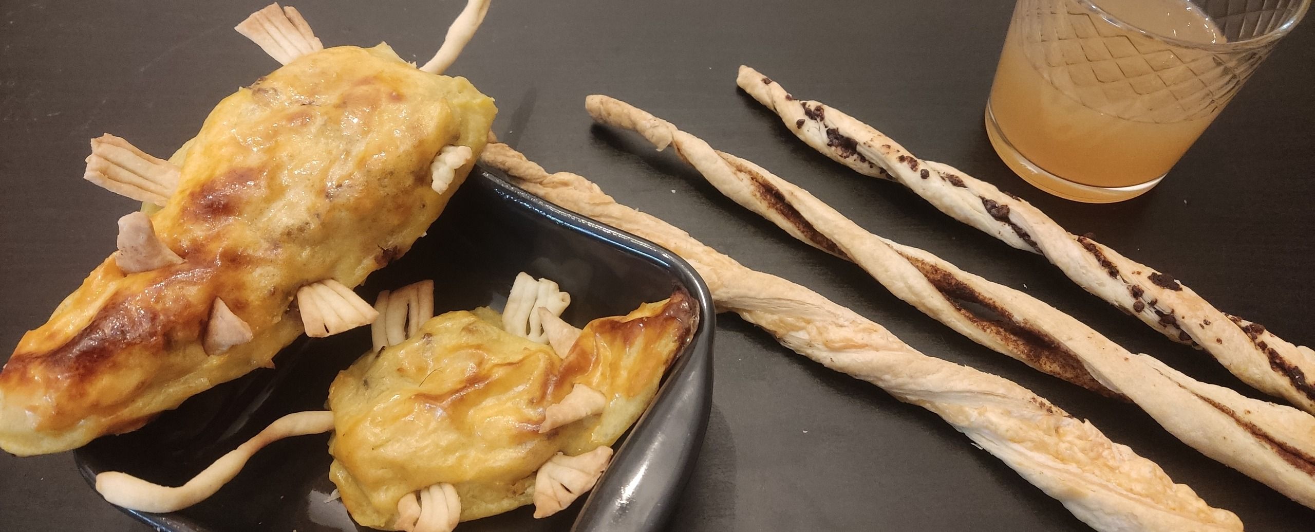 Новогодний стол по мотивам «Гарри Поттера» — волшебные палочки, «Феликс Фелицис» и восьмичасовой пудинг