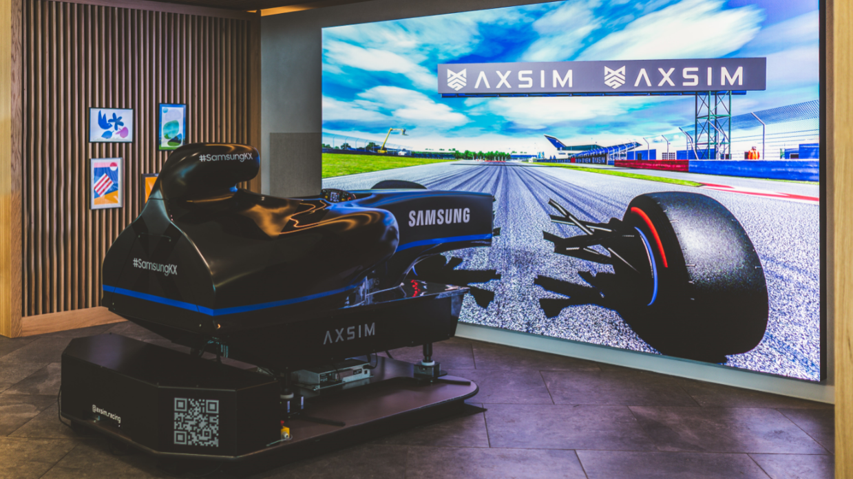 Гоночный симулятор Samsung, способный имитировать перегрузки | Фото: SamMobile 