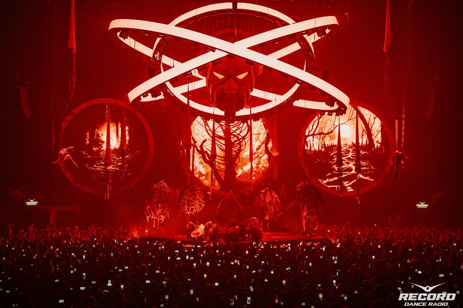 Шоу Doomsday от «Пиратской Станции» в Санкт-Петербурге | Источник: группа «Пиратской Станции» во «ВКонтакте»