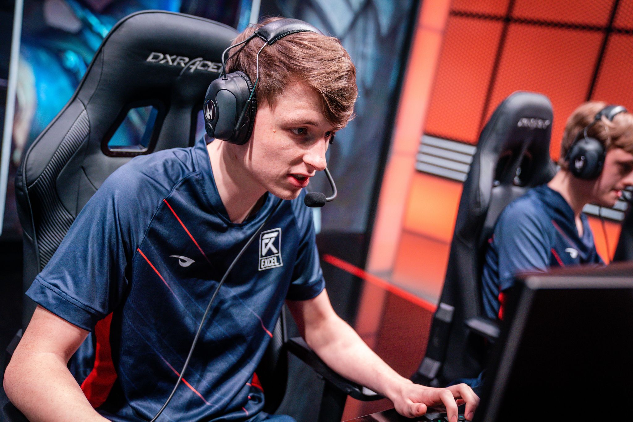 Прогресс есть, но теперь уже поздно. Фото: LoL Esports