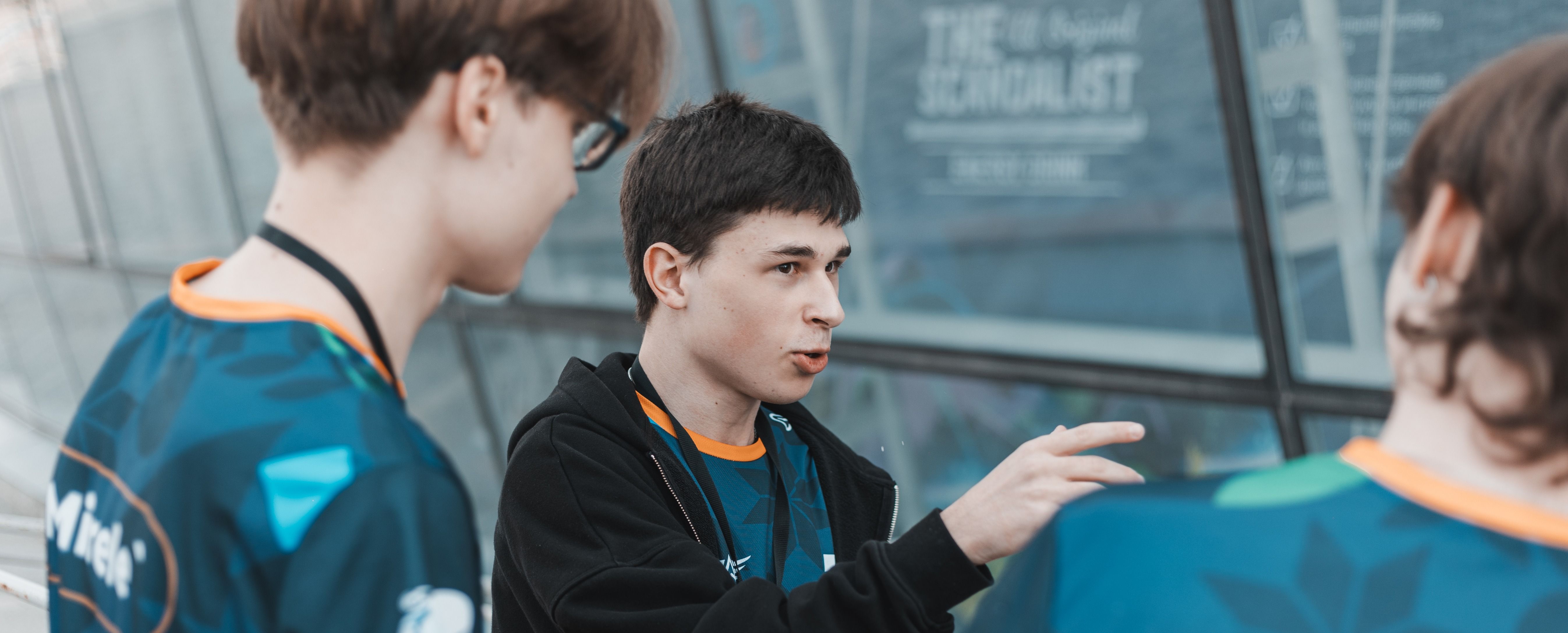 «Пройдёт три месяца, и Raddan с Mira уже не понадобятся Team Spirit» — интервью с asdekor_r про Yellow Submarine, ОКСИ-2024 и Aik в Virtus.pro
