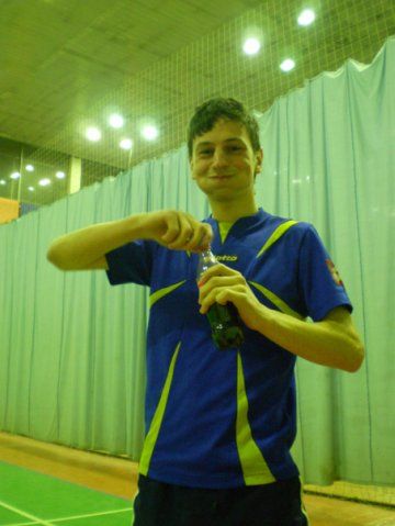 Во время игры в футбол