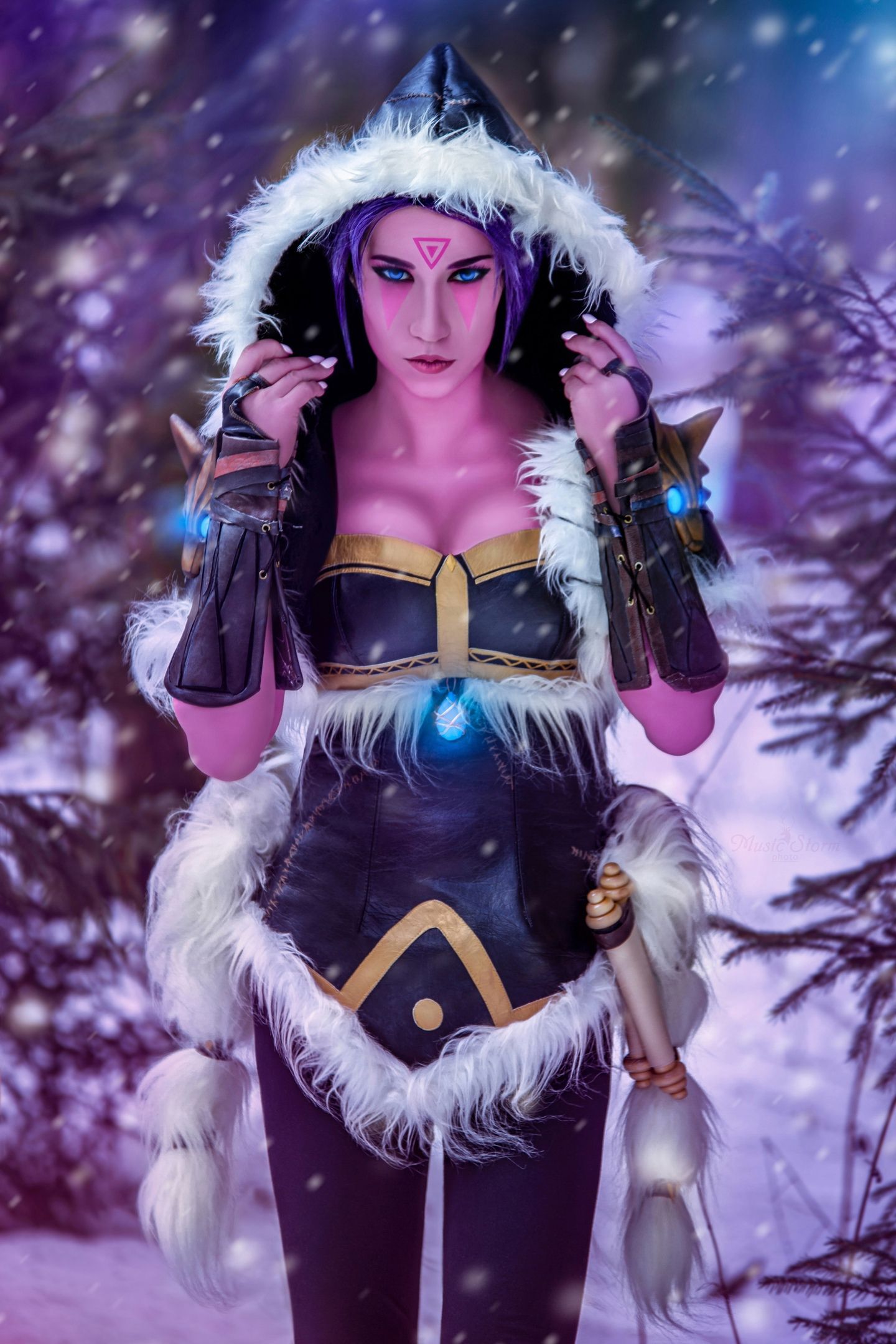 Не думаю, что этот персонаж нуждается в представлении, но раз так заведено... =D