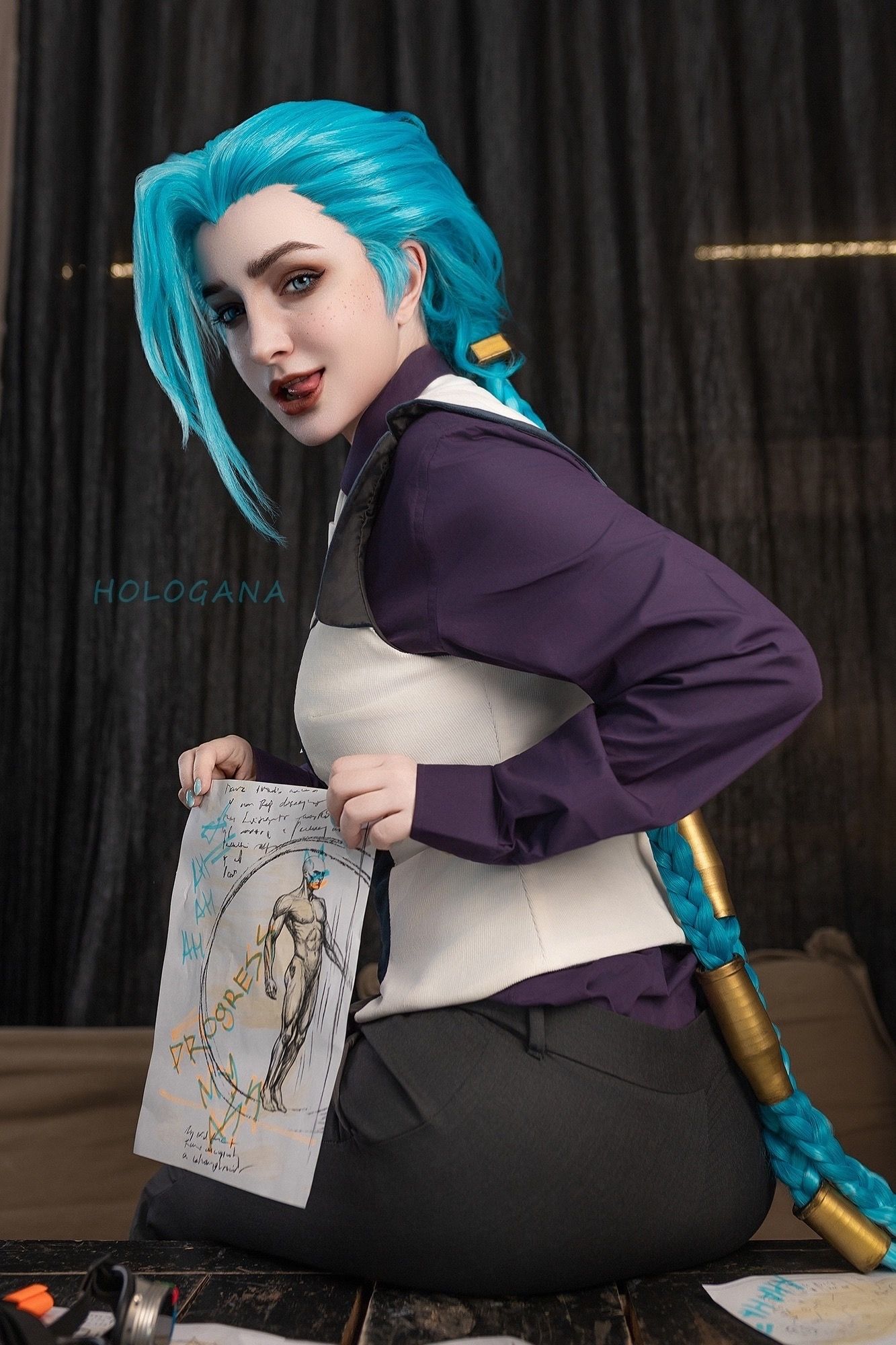 Косплей на Джинкс из League of Legends и мультсериала «Аркейн». Косплеер: hologana. Источник: vk.ru/club204222829