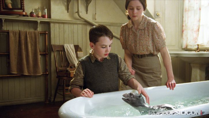 Кадр из фильма «Мой домашний динозавр»