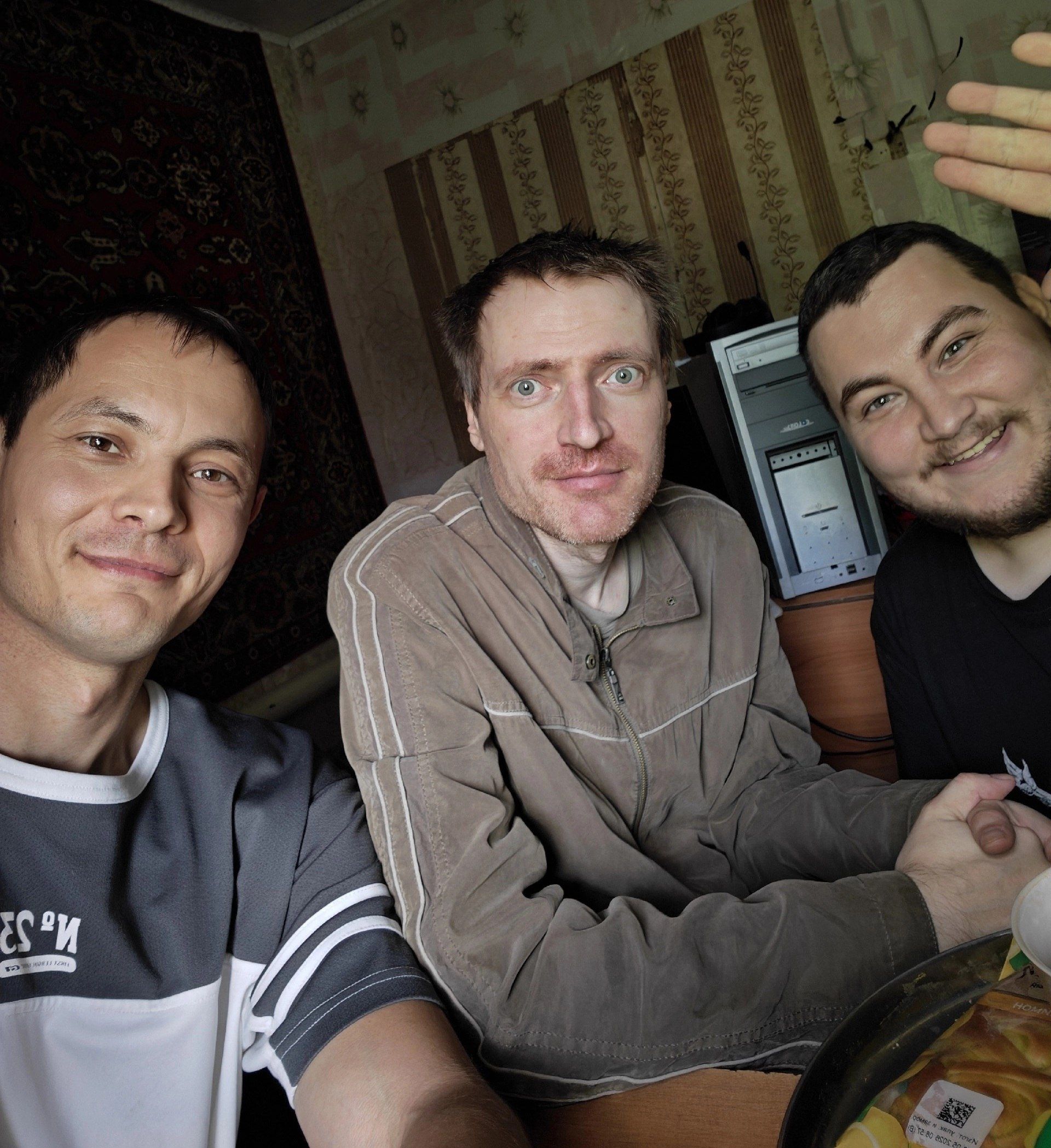 AndreyIMMERSION (в центре) со стримерами. Источник: t.me/Suduzira