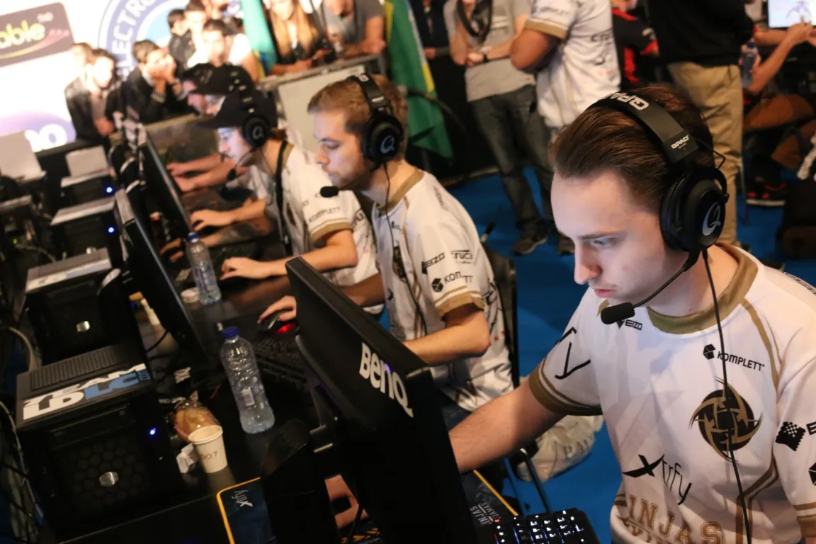 Ninjas in Pyjamas на ESWC 2014 | Фото: fragbite.se