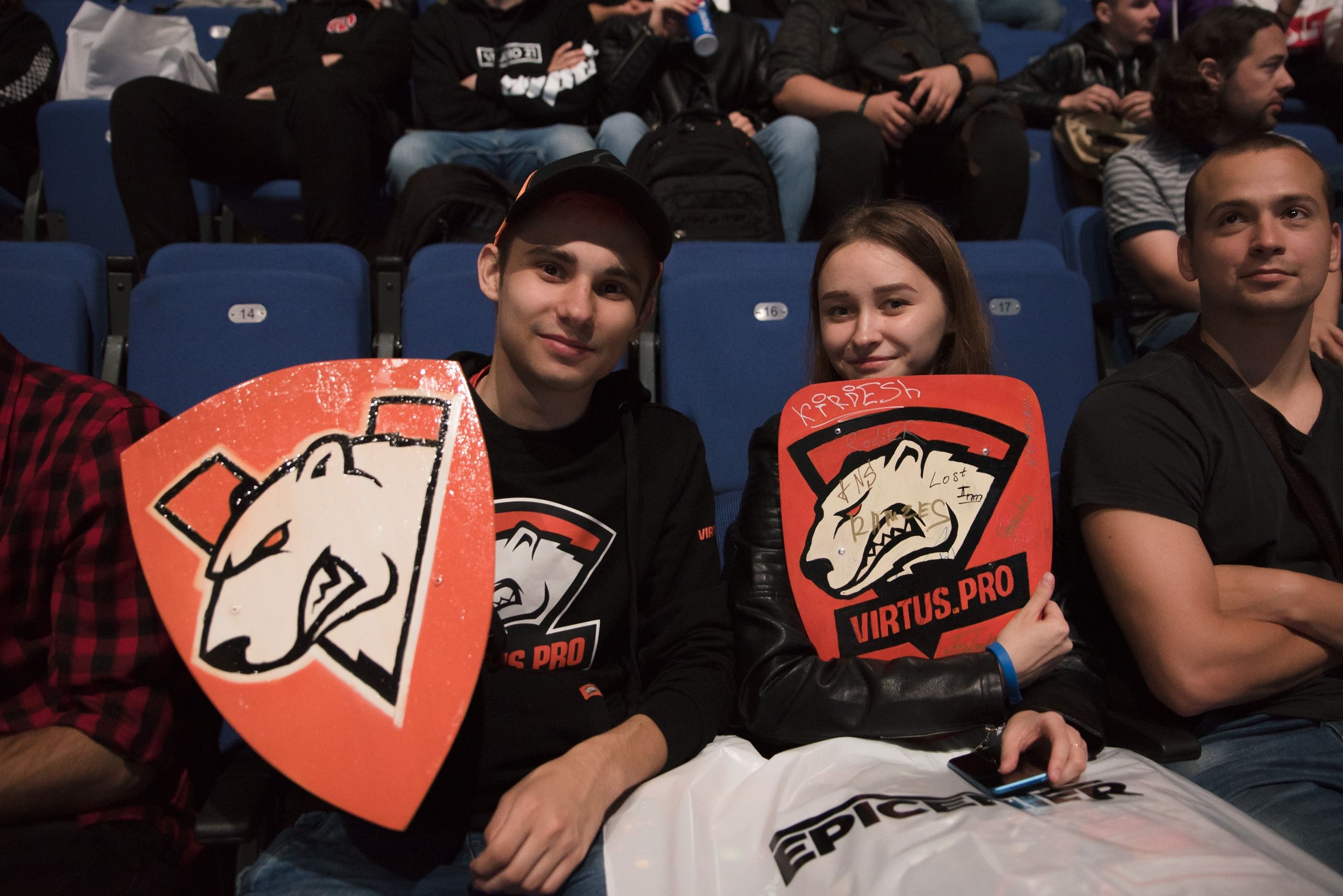Болельщики Virtus.pro на EPICENTER Major 2019