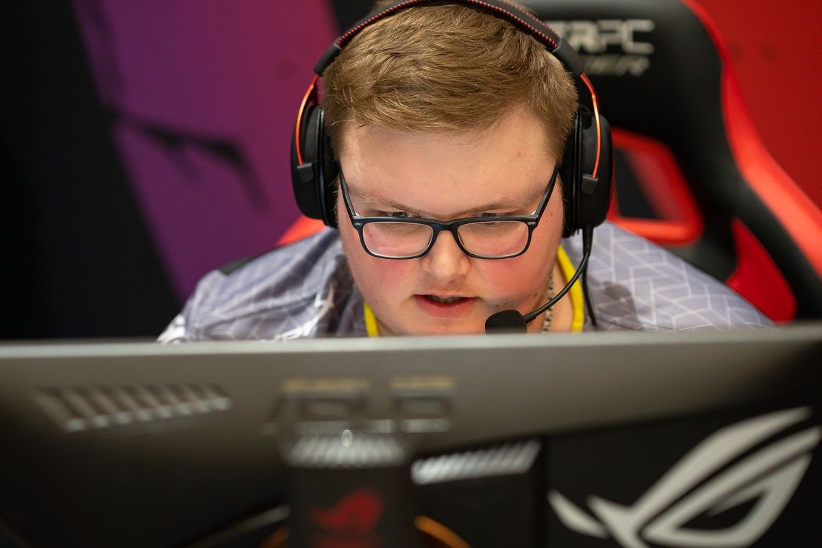 «B1ad3 всегда впереди на шесть шагов» — Boombl4 о работе с тренером и игровой форме NAVI