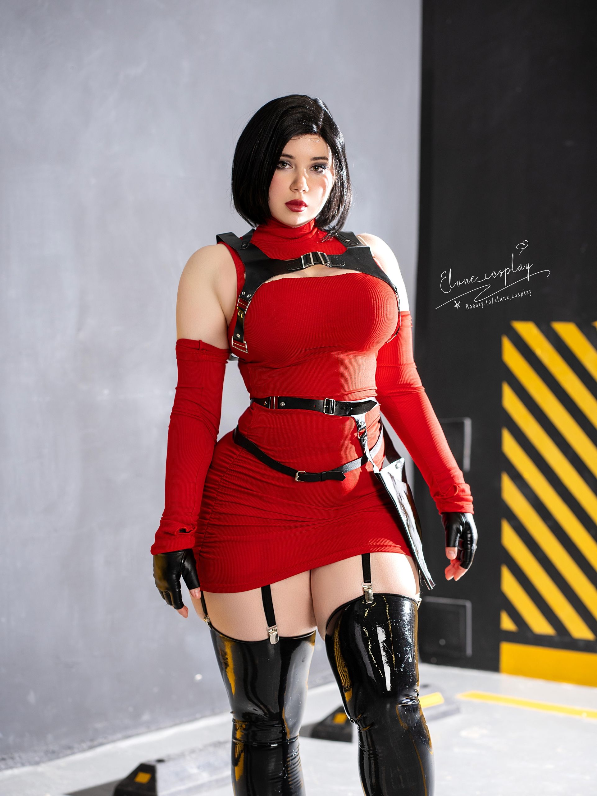 Модель Elune_cosplay представила косплей на Аду Вонг из Resident Evil. Источник: vk.com/club190597302