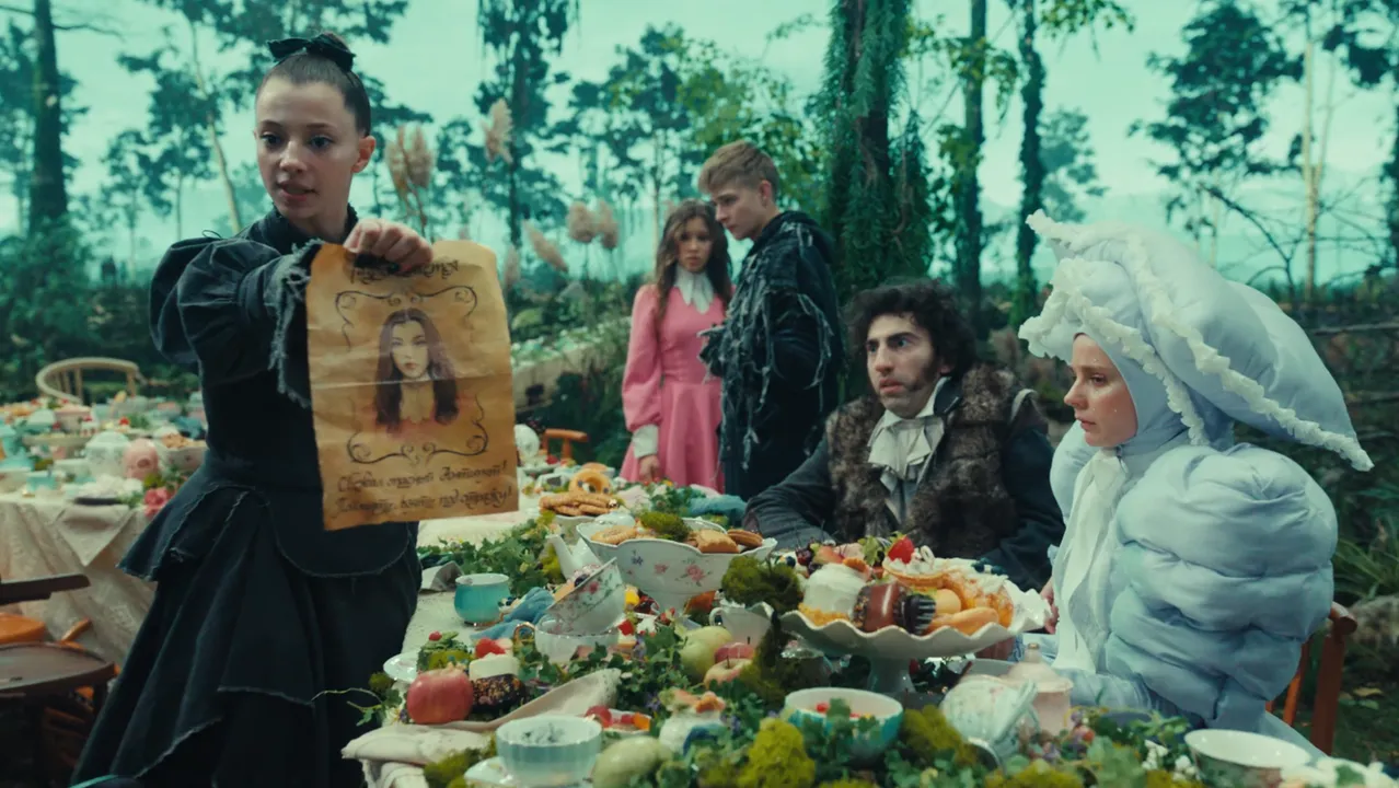 Кадр из фильма «Алиса в Стране чудес»