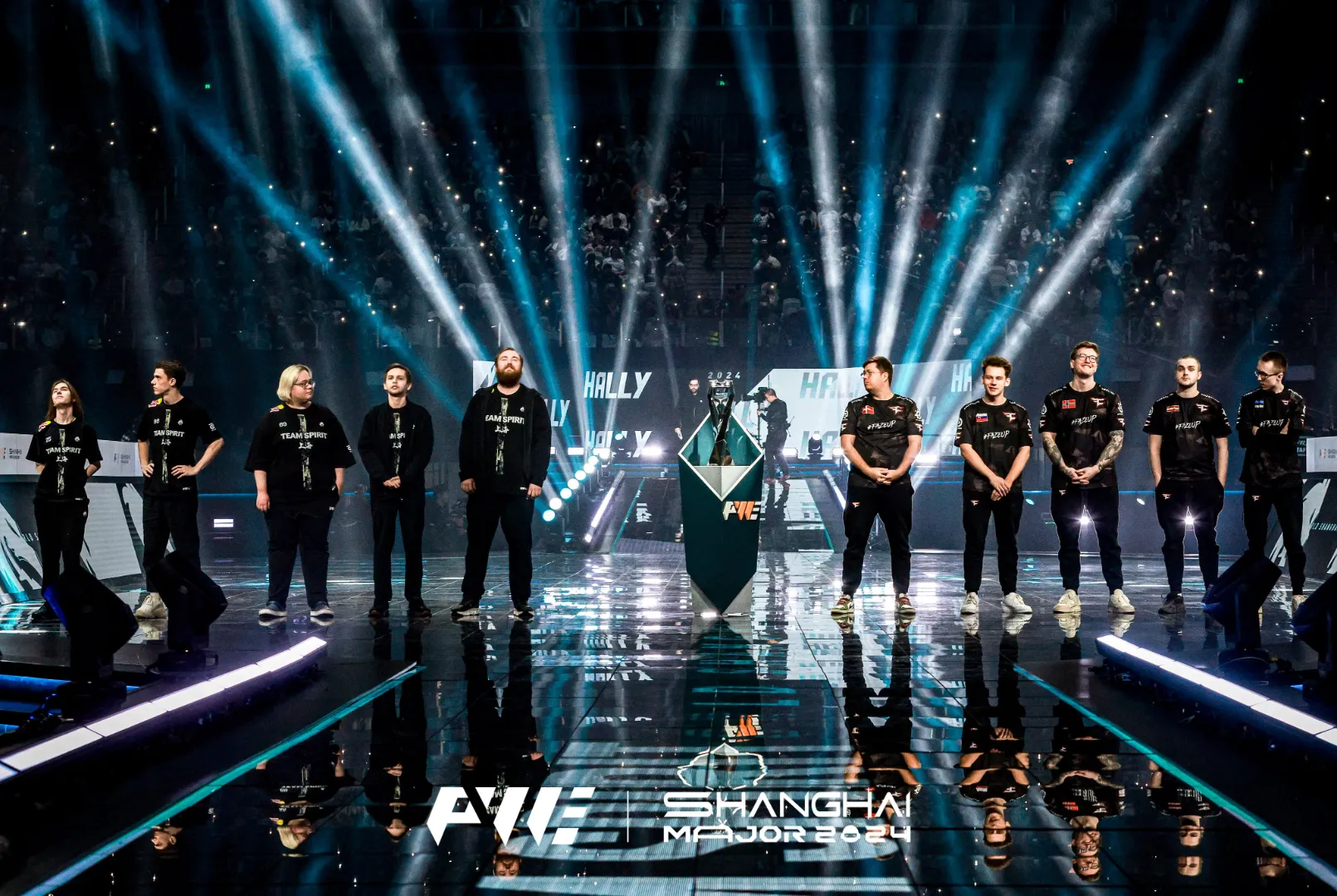 Team Spirit и FaZe Clan в финале Perfect World Shanghai Major 2024 | Источник: страница Perfect World в X