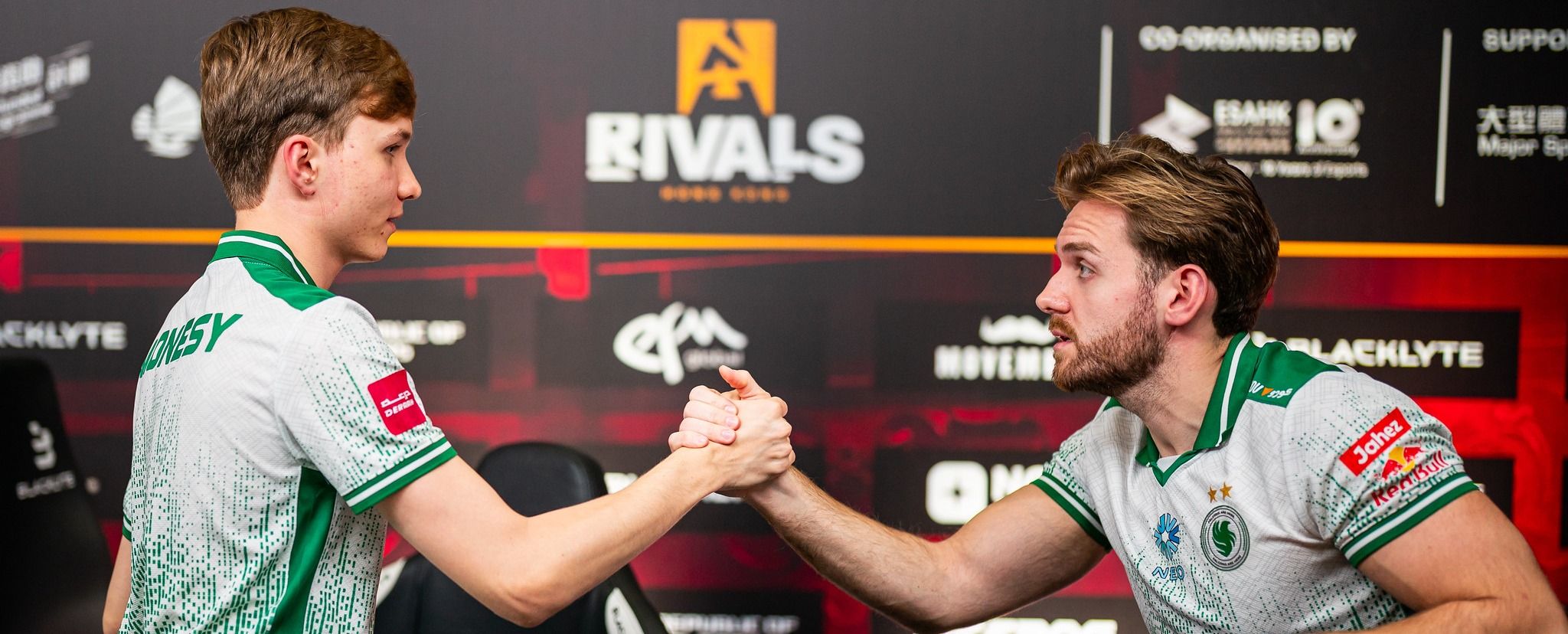 Лучшие прицелы CS2: коды прицелов профи киберспорта — как установить и настроить