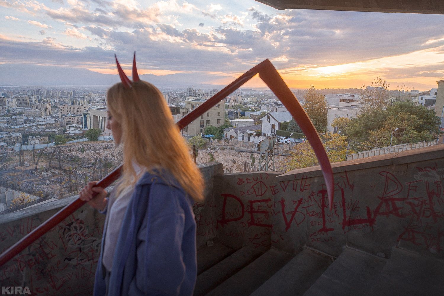 Косплей на персонажей из аниме «Человек-бензопила». Косплеер: Sersh. Фотограф: KIRA.