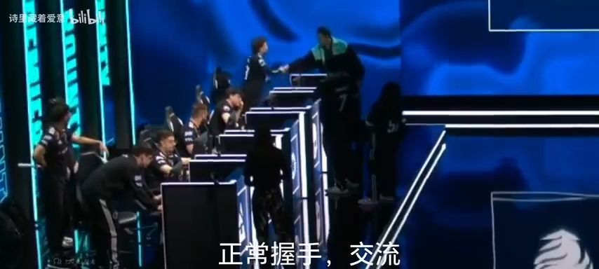 YEKINDAR встает пожать руку. Источник: X