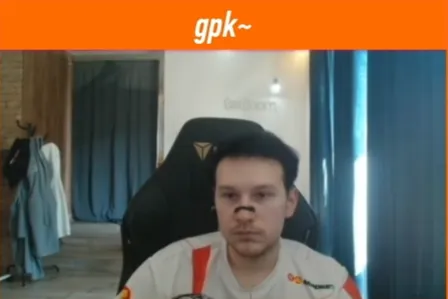 GpK~