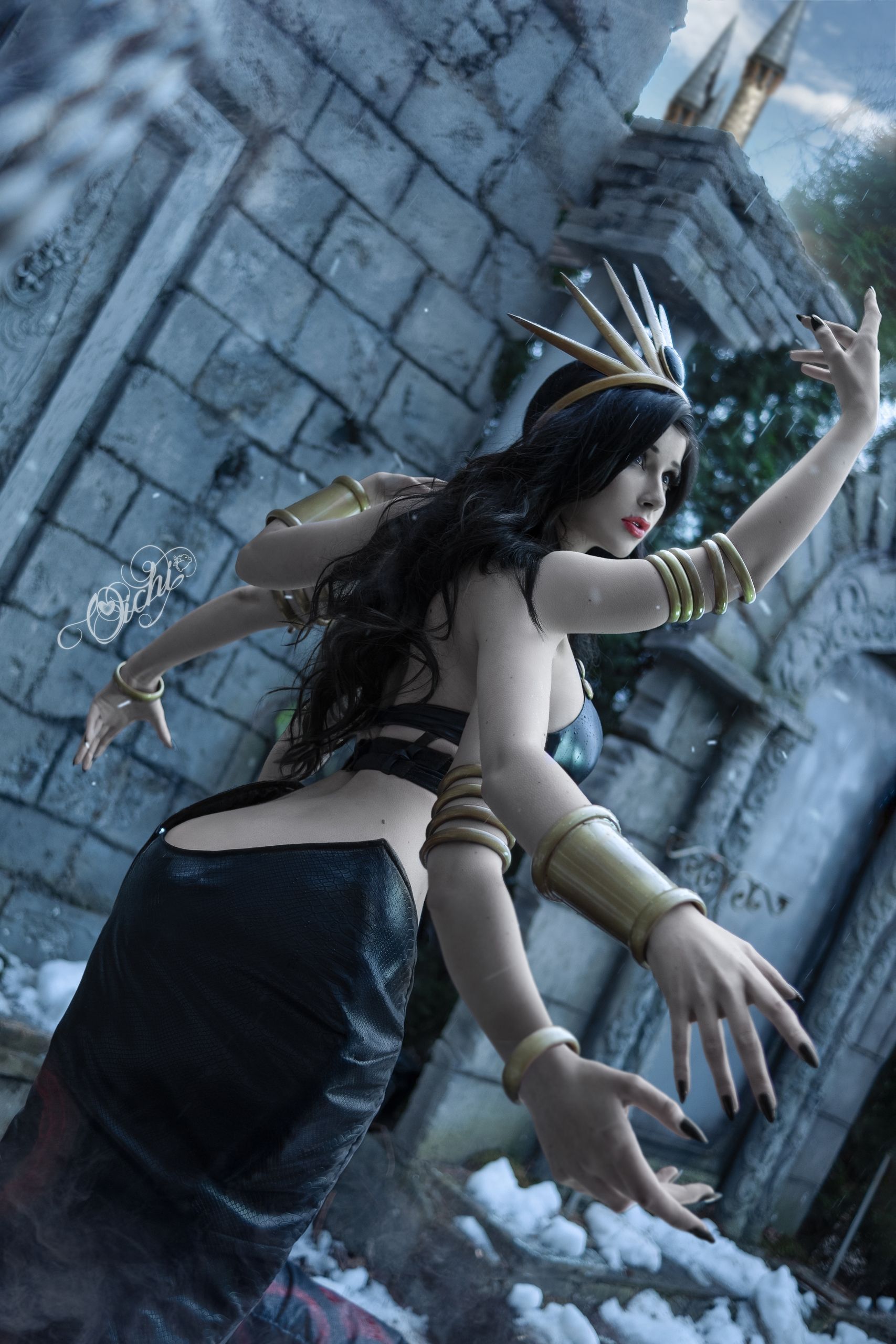 Косплей на Королеву наг из Heroes of Might and Magic III. Косплеер: OICHI. Источник: vk.com/club227533769