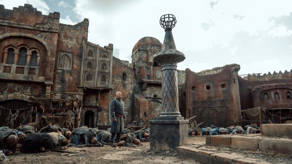 Кадр из сериала «Трудно быть богом»