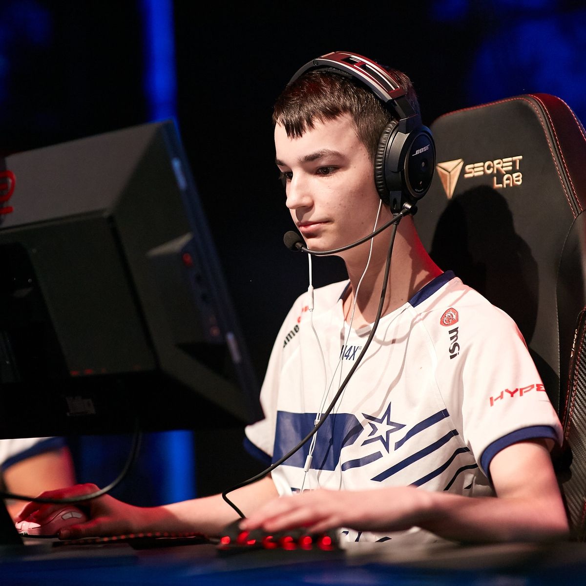 Парню надо было просто подкачаться, а он свалил